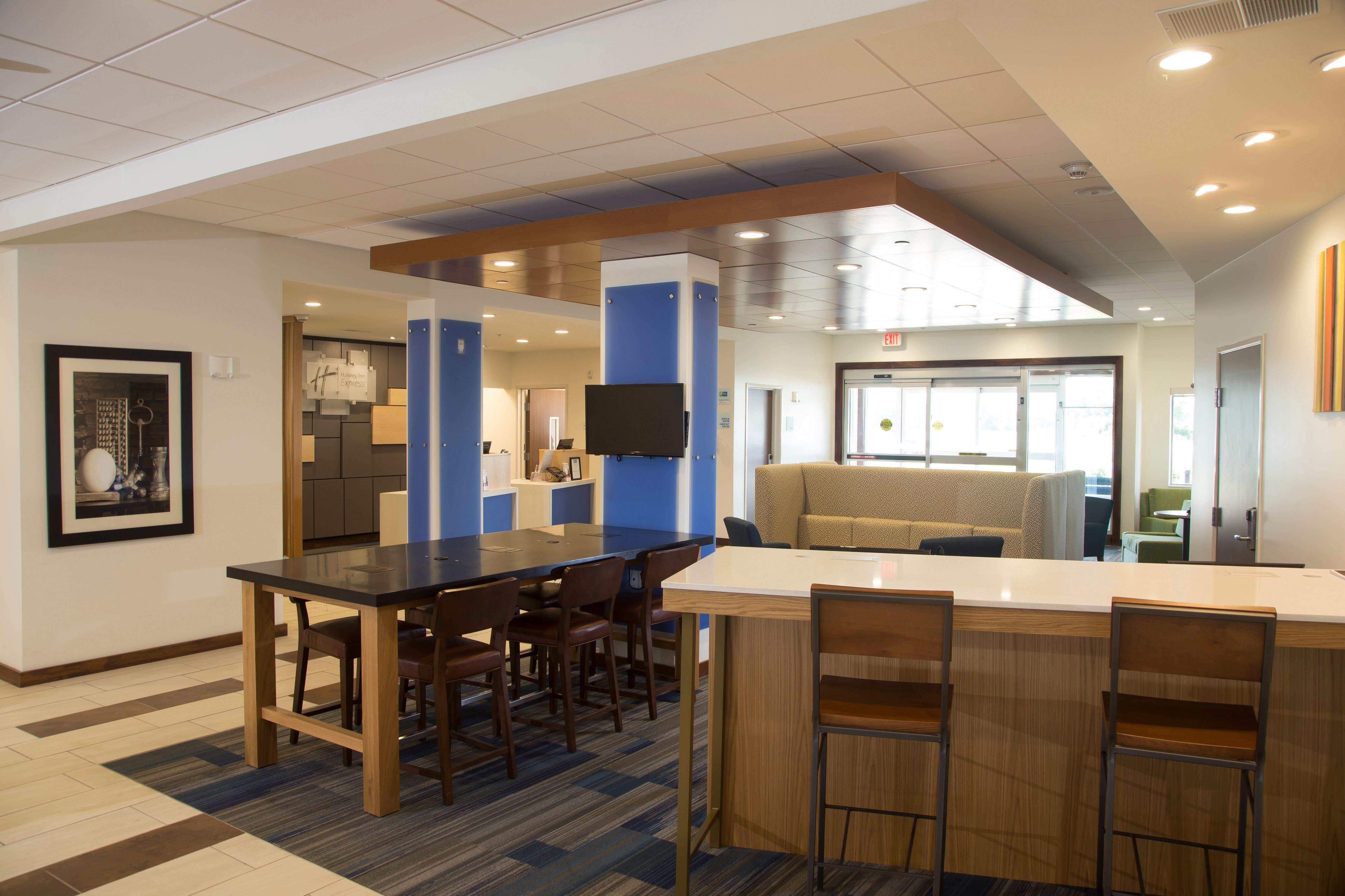 Holiday Inn Express & Suites Monroe By Ihg Luaran gambar