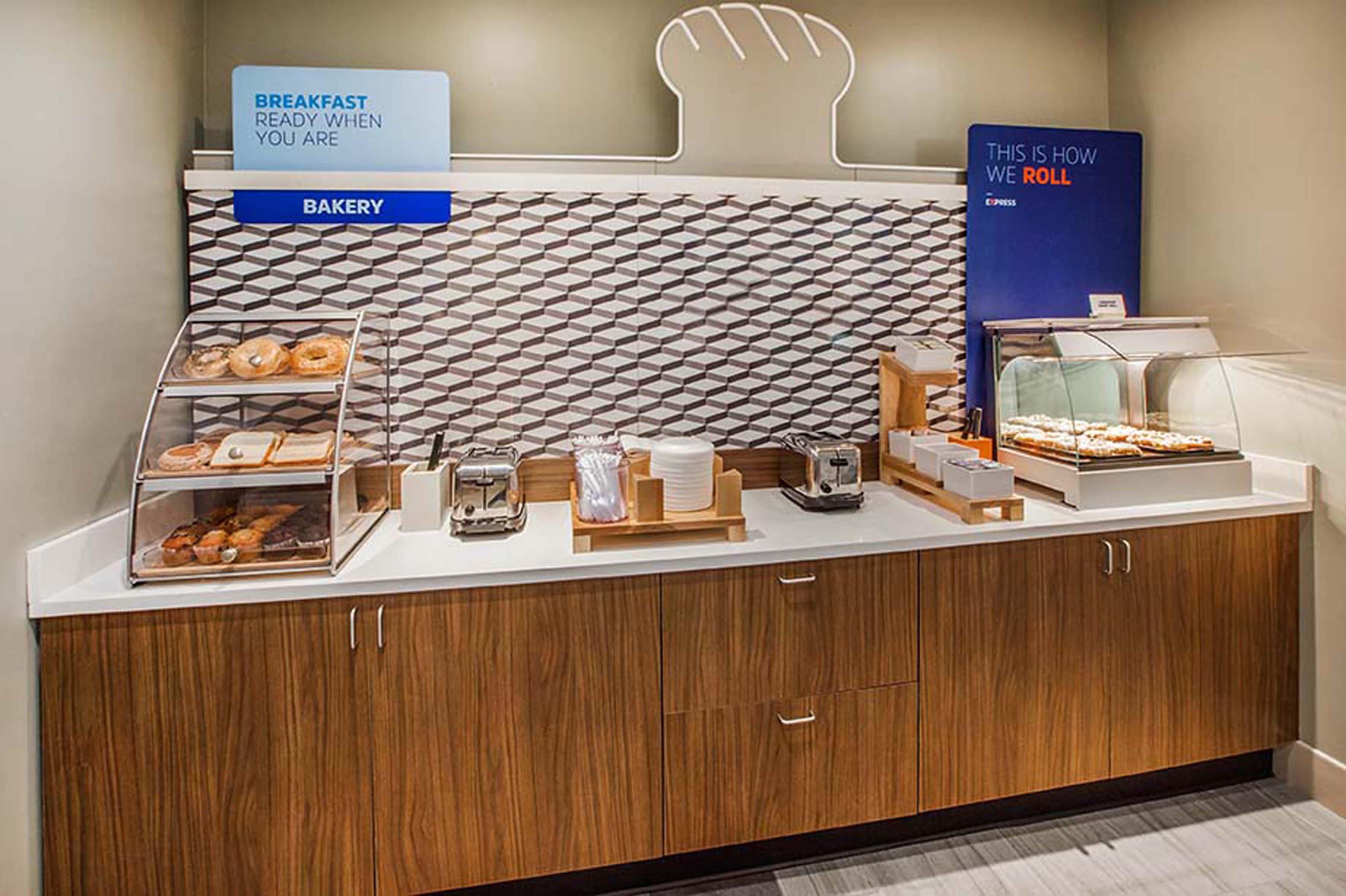 Holiday Inn Express & Suites Monroe By Ihg Luaran gambar